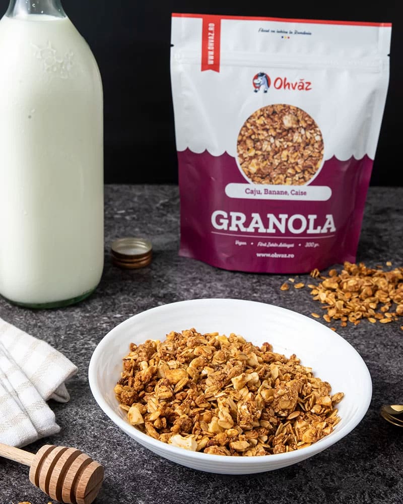 Granola cu Caju, Banane, Caise | Vegan
